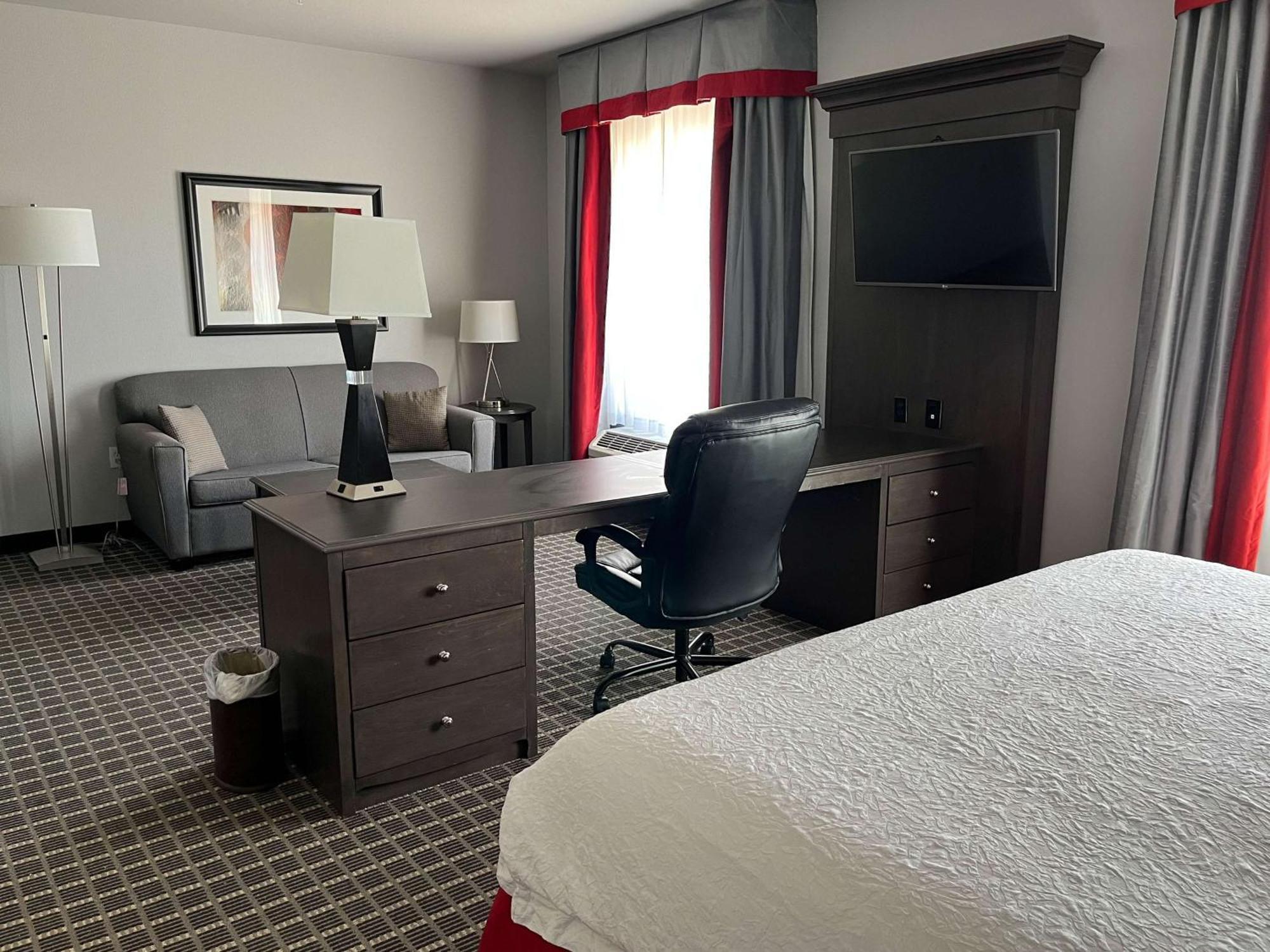 Hampton Hotel 2*