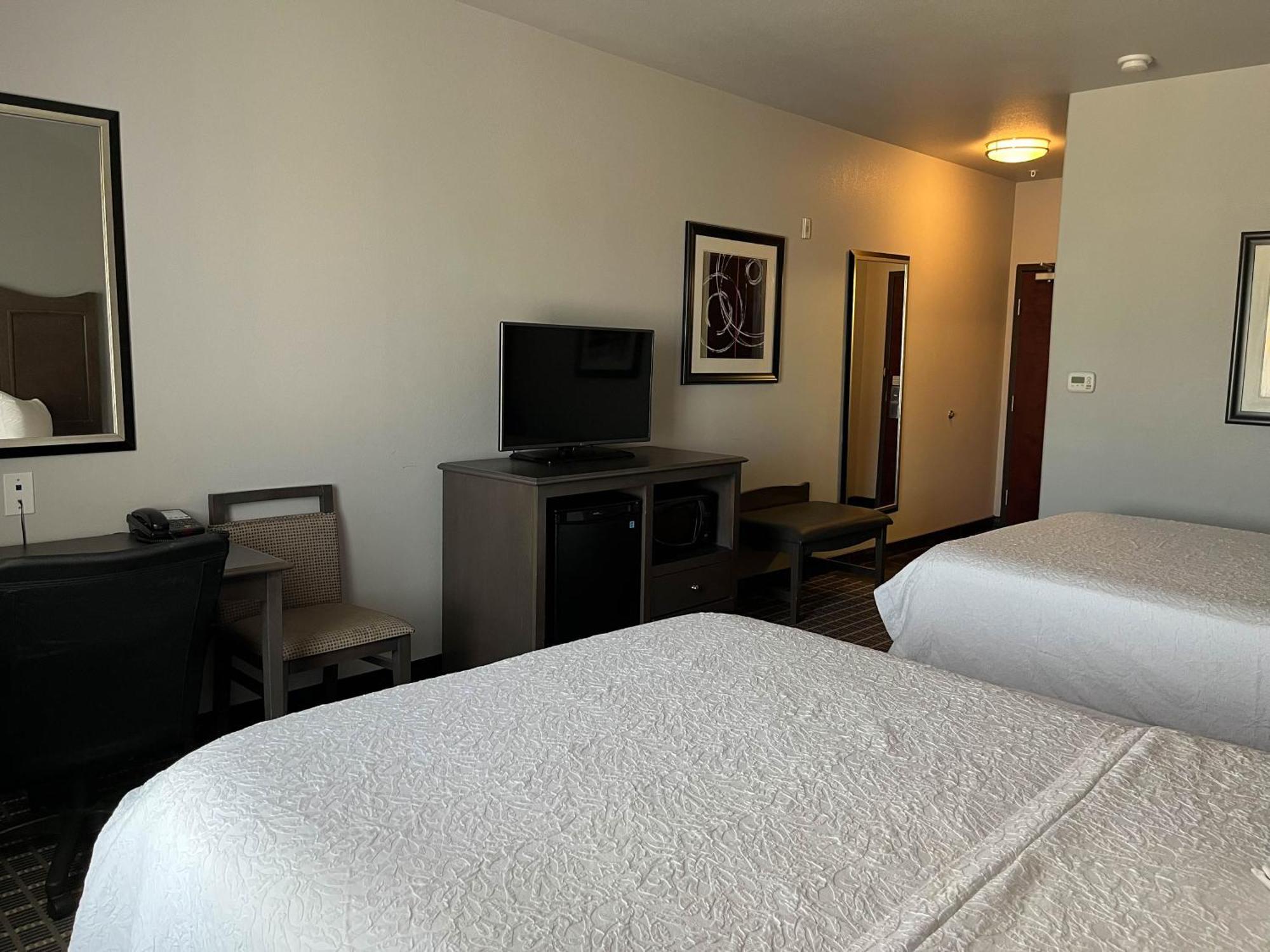 Hampton Hotel Pearsall