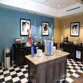 Hotel Hampton Pearsall