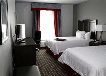 Hotel Hampton